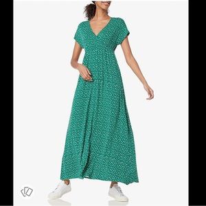 XXL Green ditsy floral maxi dress